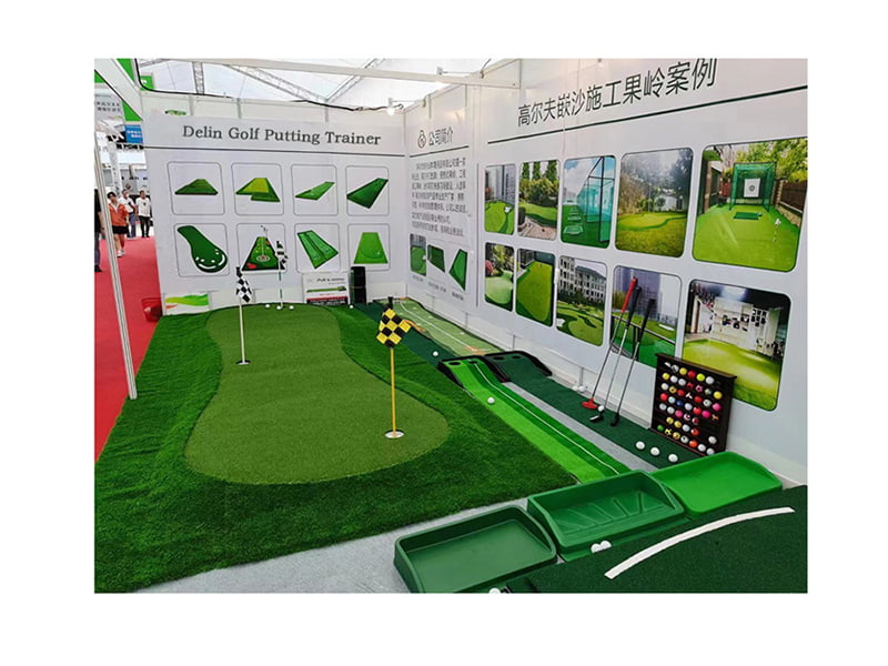Golf Green Sample Room